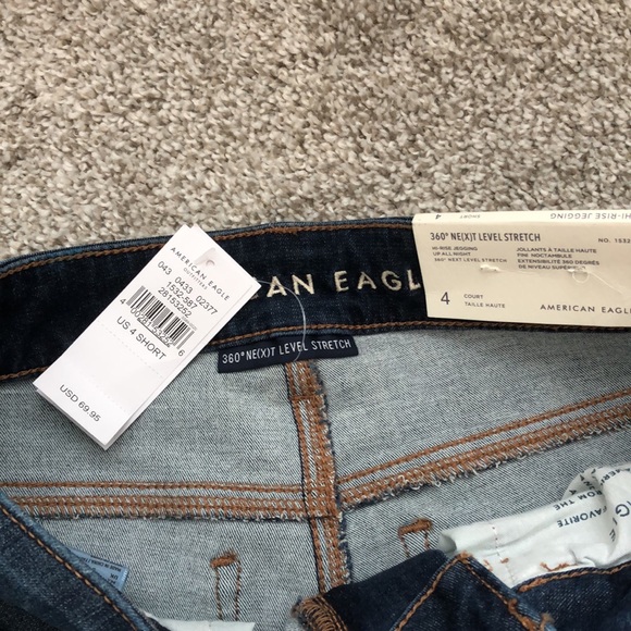 *SOLD* NWT American Eagle Hi-Rise Jeggings - Picture 4 of 6
